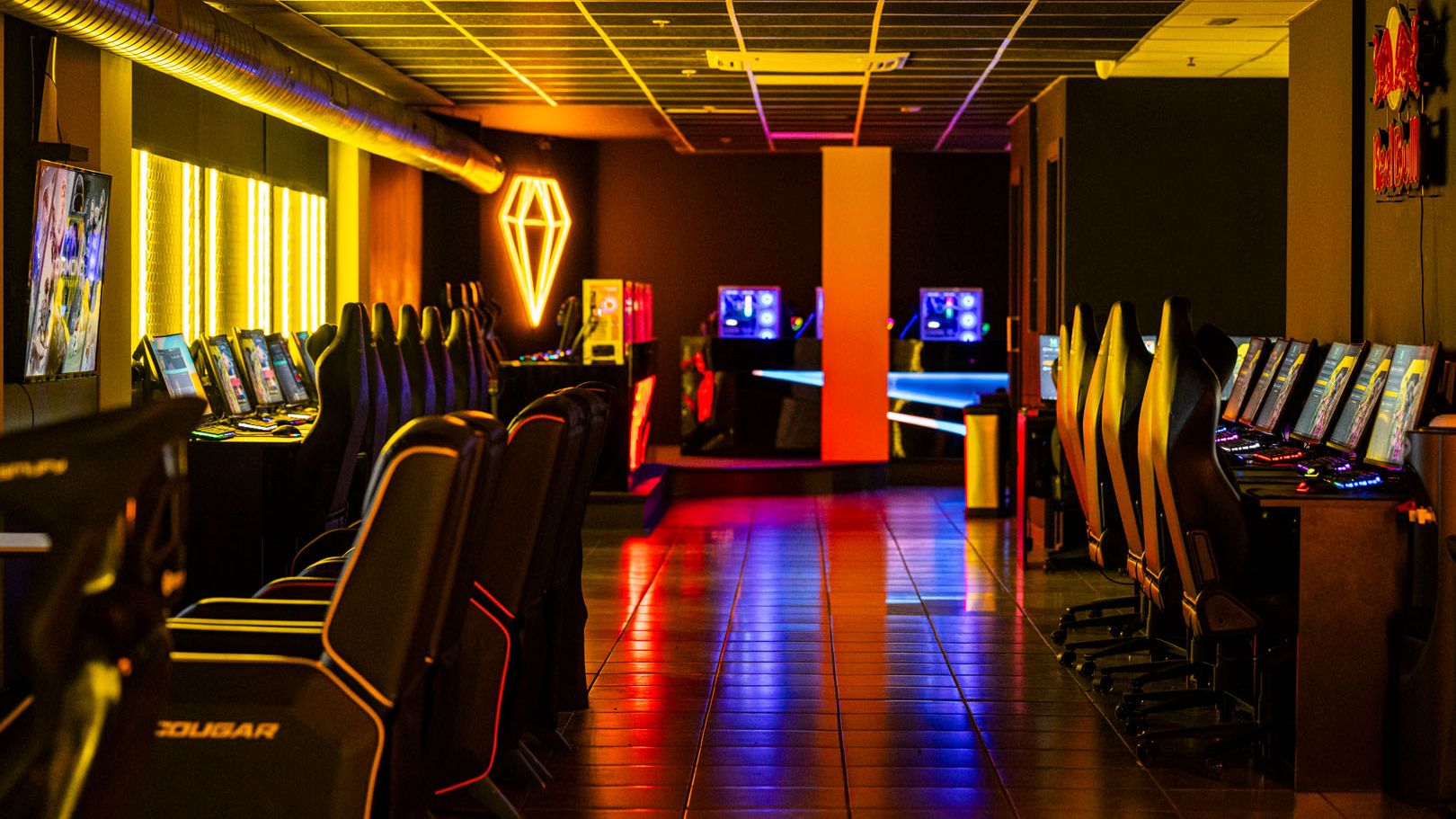 Diamond Esports Center Barcelona - Entrada