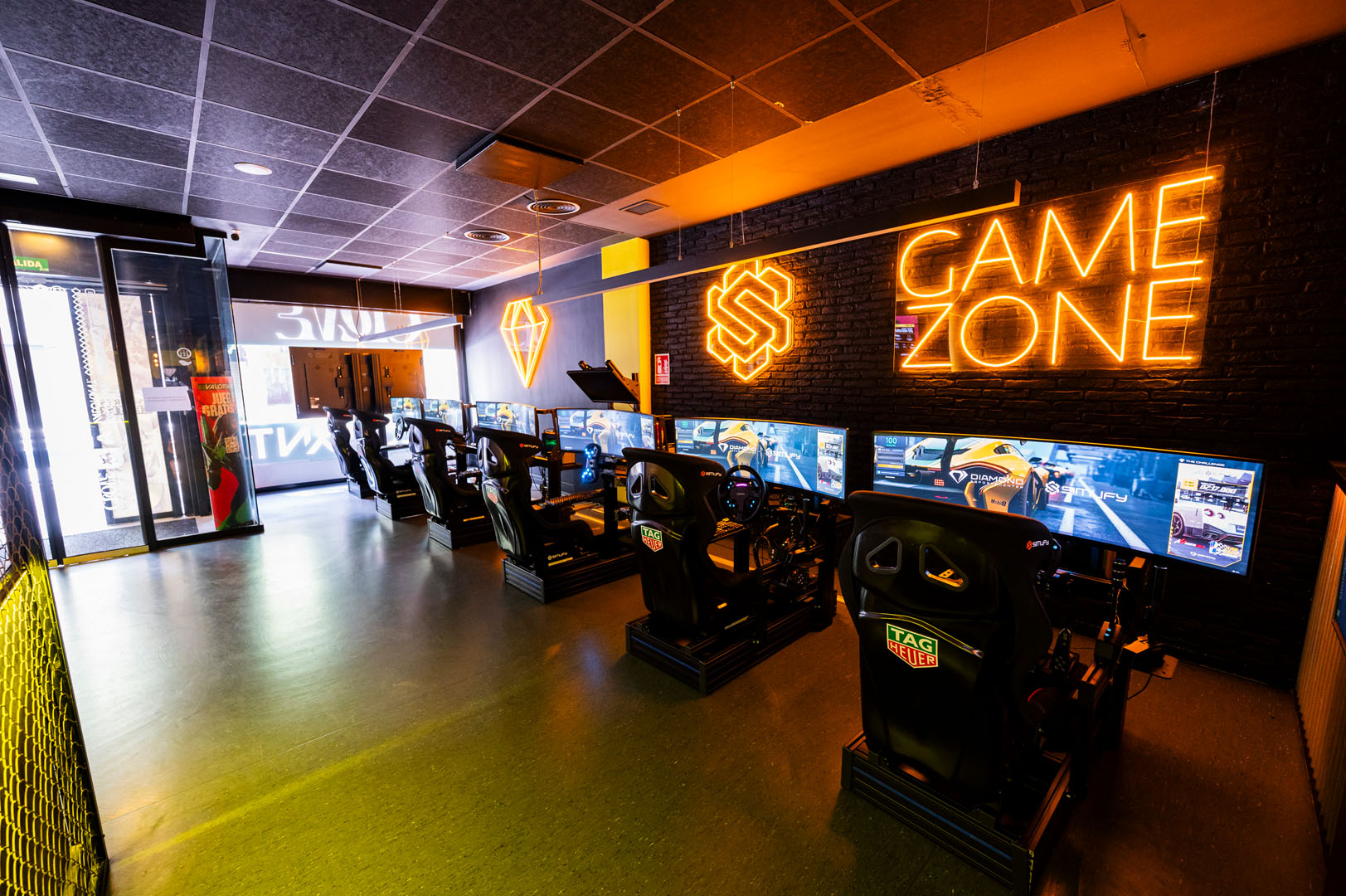 Simufy Zone - 6 simuladores